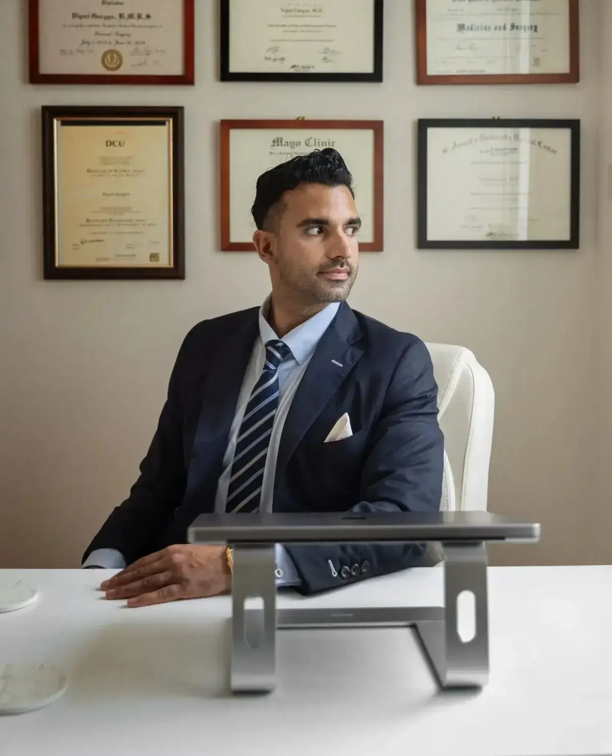 dr-vipul-gargya-board-certified-plastic-surgeon-tampa-office