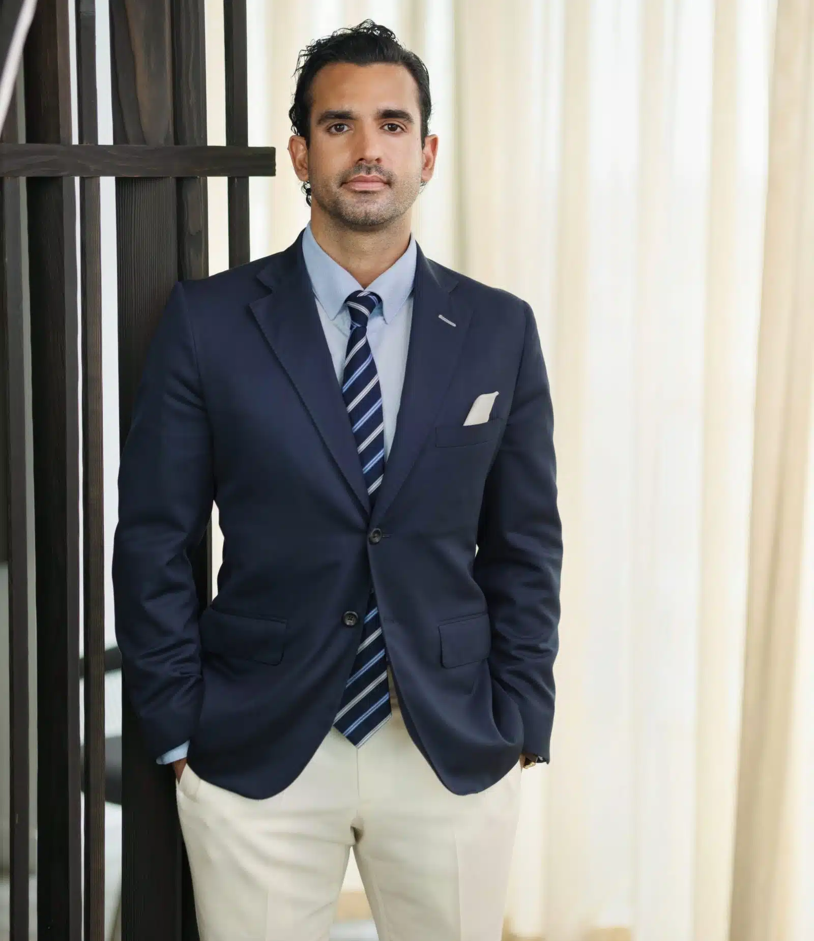 dr-vipul-gargya-tampa-plastic-surgeon-portrait