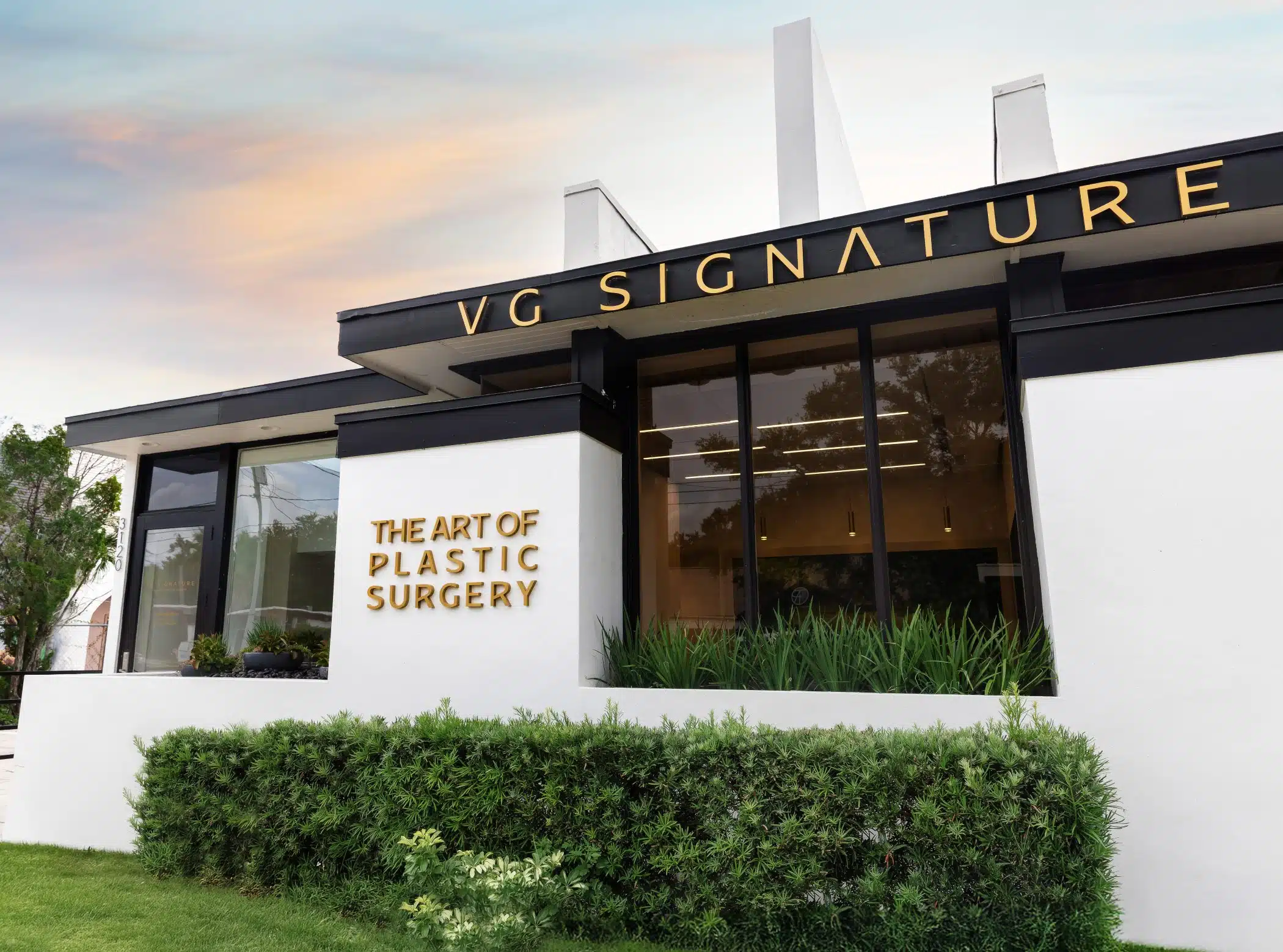 vg-signature-plastic-surgery-clinic-tampa-exterior-building